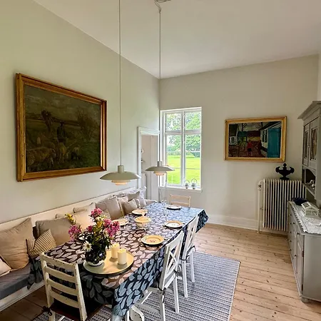 Herregard Getaway Apartment *